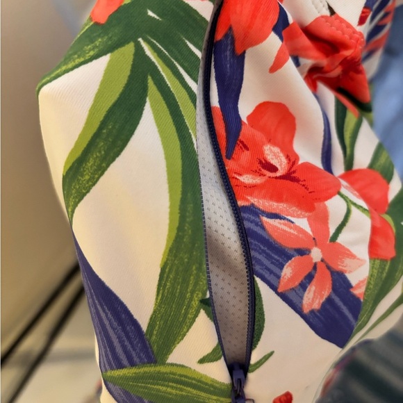 Tommy Bahama Aubrey Calli Cove Skort In White. Sz: XX Small - Picture 5 of 8